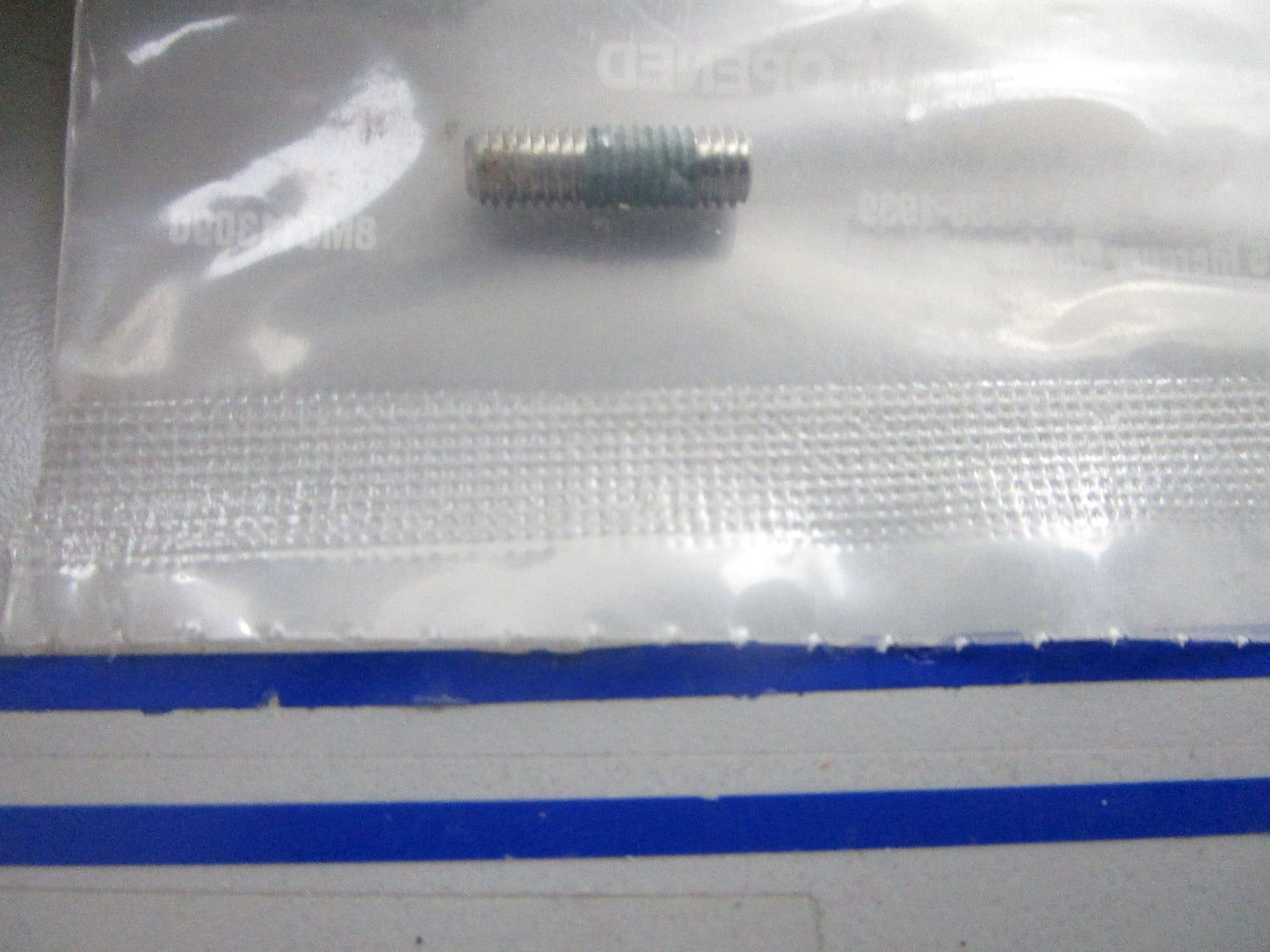 *NEW OEM* 0810 Mercury Quicksilver Screw 10-8M0000578