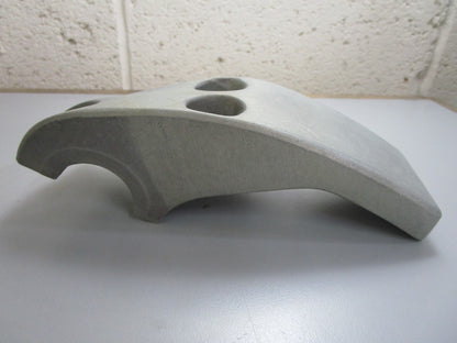 *NEW OEM* 0820 OMC Johnson Evinrude Lower Mount Bracket 332419 0332419