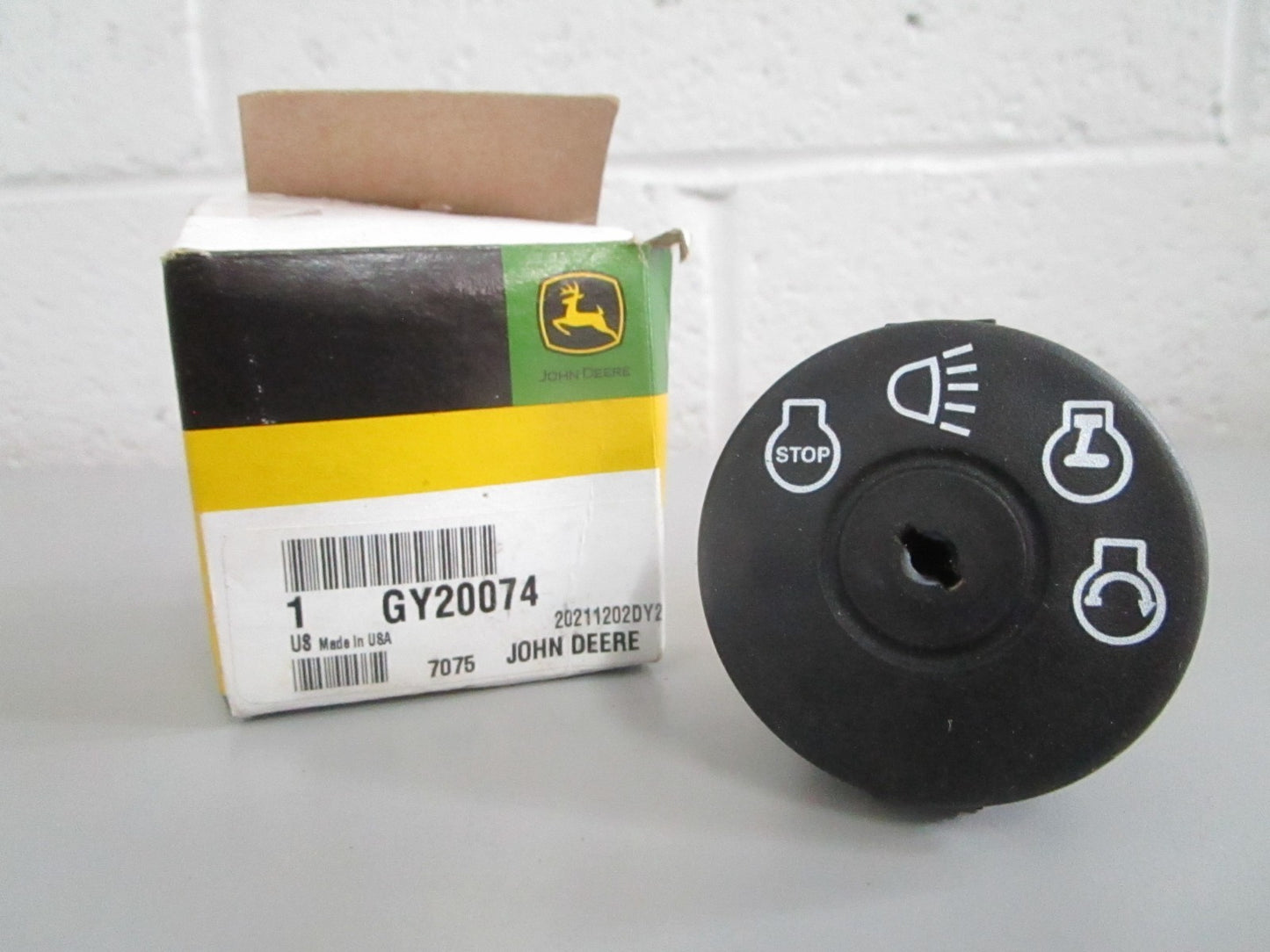 NEW OEM GY20074 John Deere Ignition Switch 0820