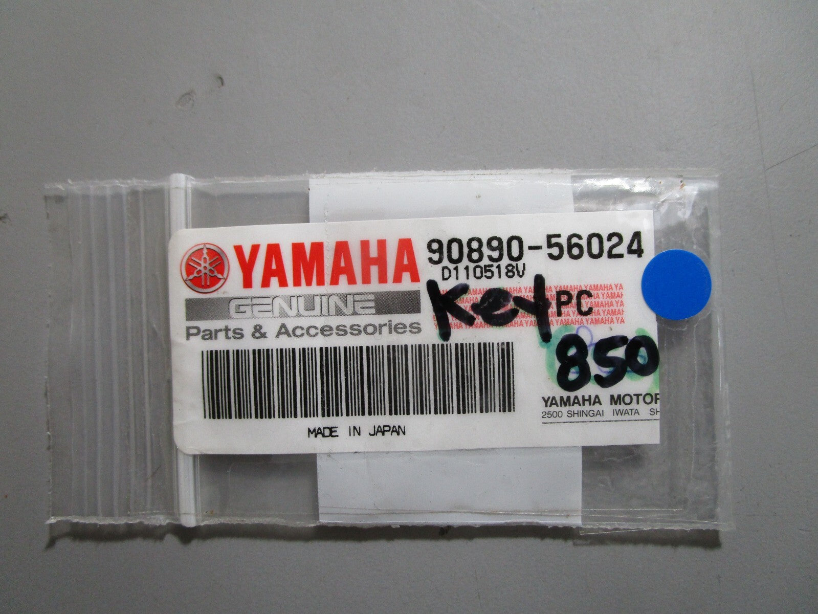 *NEW OEM* 0810 Yamaha 850 Key 90890-56024