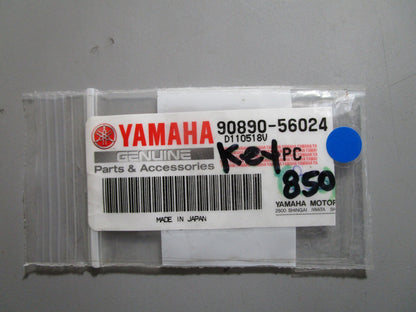 *NEW OEM* 0810 Yamaha 850 Key 90890-56024