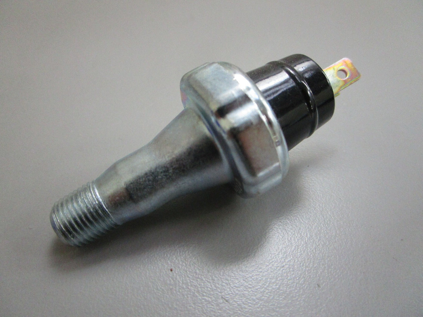 *NEW OEM* 0820 Volvo Penta Switch 3852215