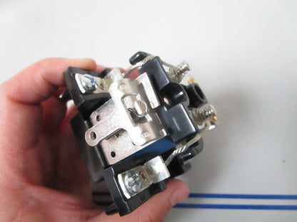 *NEW OEM* 0720 Crown DPDT 24V RELAY CR100326 100326