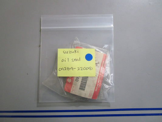 *NEW OEM* 0810 Suzuki Oil Seal 09289-22008
