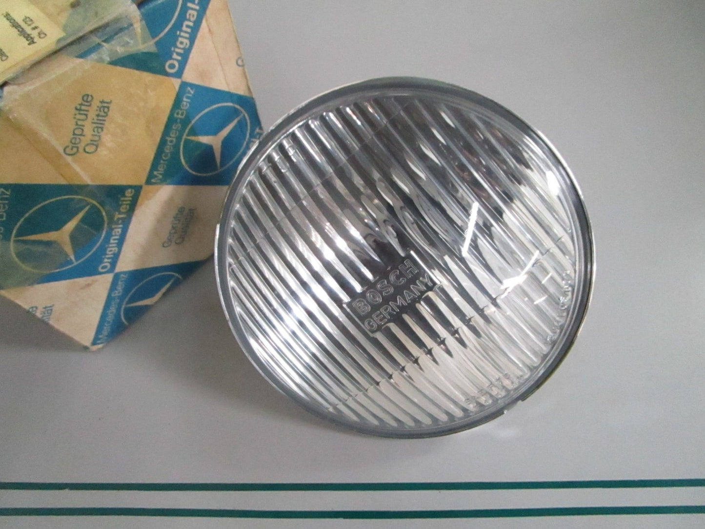 NEW OEM 0008264099 1305301046 Mercedes-Benz Bosch Fog Light Lens 0820