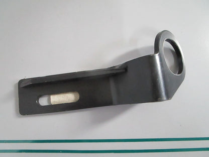 NEW OEM AMT673 CAT Bracket 0820