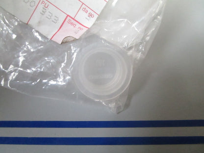 *NEW OEM* 0810 Volvo Penta Plug 943589