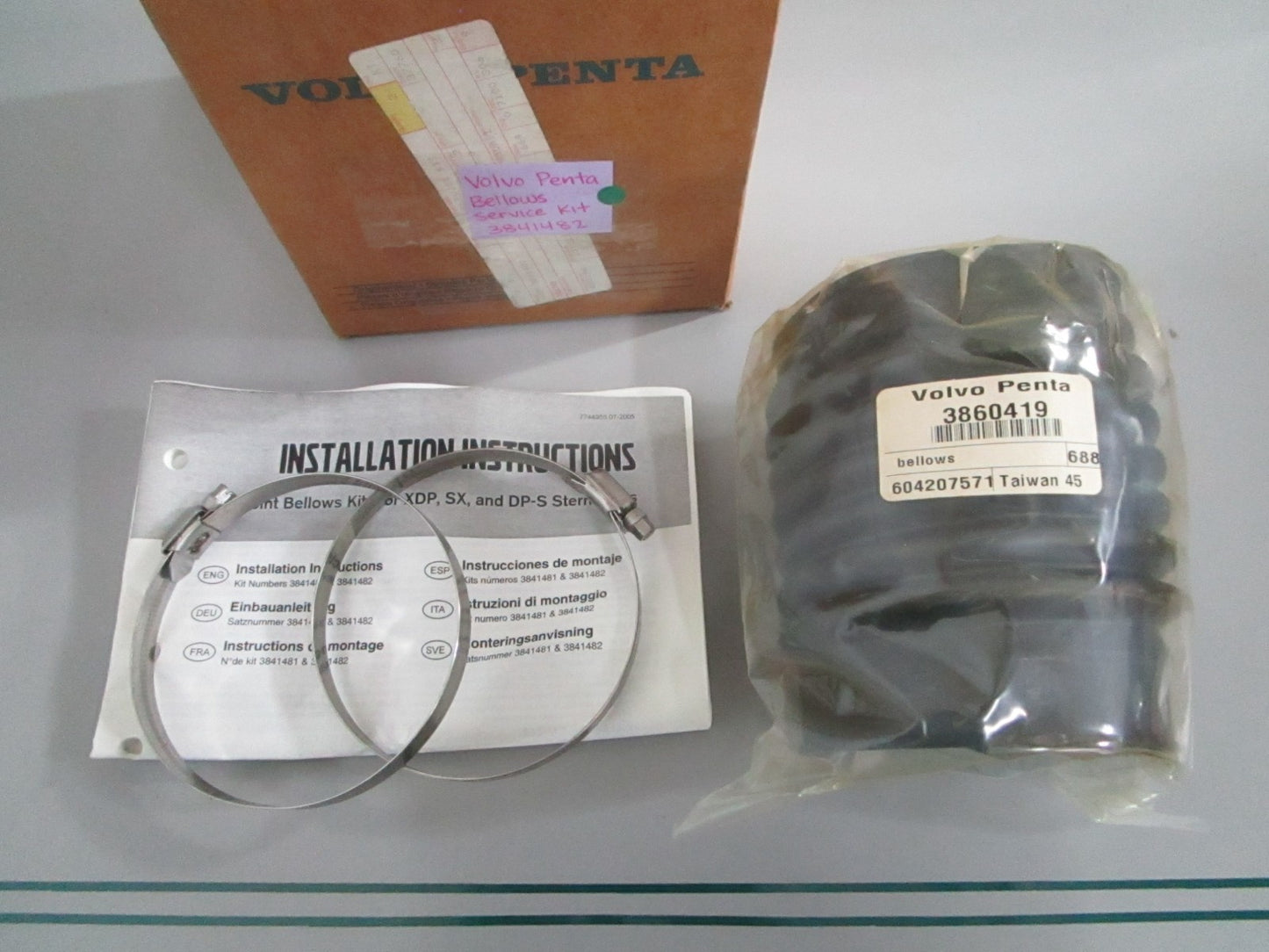 NEW OEM 3841482 Volvo Penta Bellows Service Kit 0820