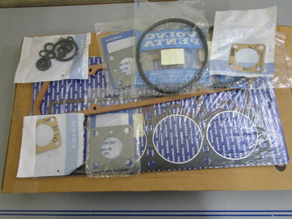 *NEW OEM* 0820 Volvo Penta Gasket Kit 876358