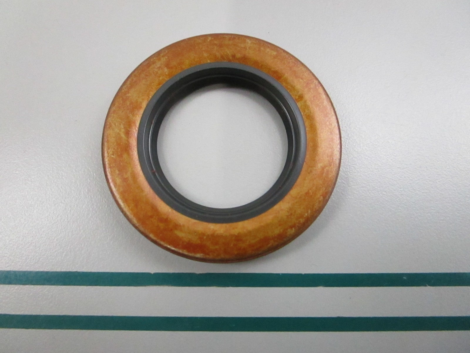 NEW OEM UF0144E0 NOK Oil Seal 0810