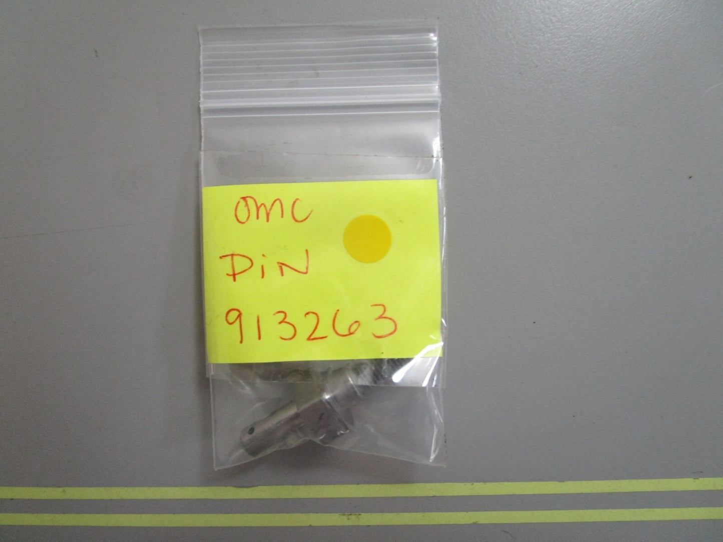 *NEW OEM* 0810 OMC Johnson Evinrude Pin 913263 0913263