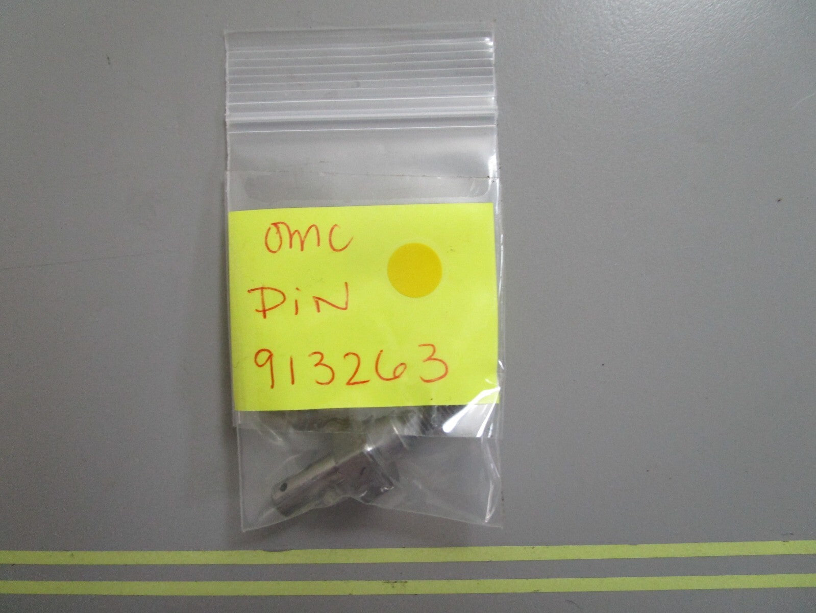*NEW OEM* 0810 OMC Johnson Evinrude Pin 913263 0913263
