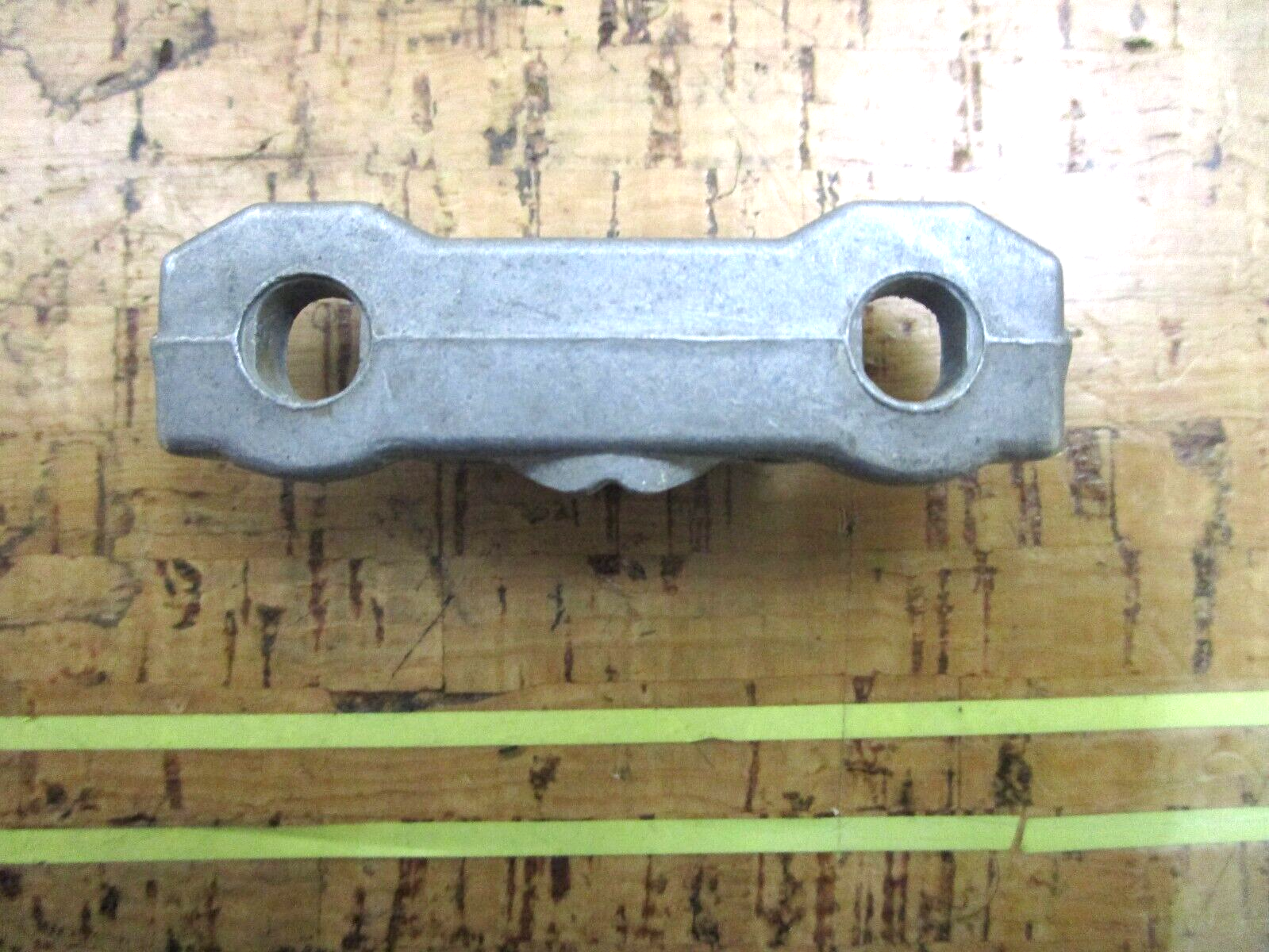 *NEW OEM* 0750 Mercury Quicksilver BRACKET 37411