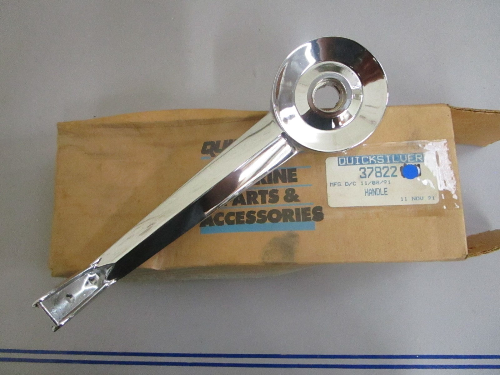 *NEW OEM* 0820 Mercury Quicksilver Handle 37822