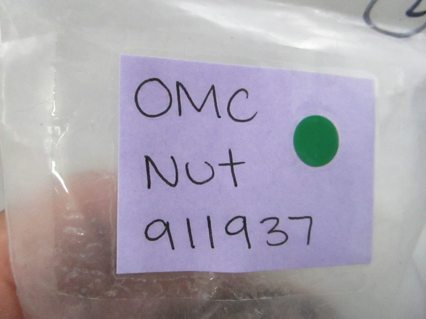 NEW OEM 911937 0911937 OMC Johnson Evinrude Nut 0810