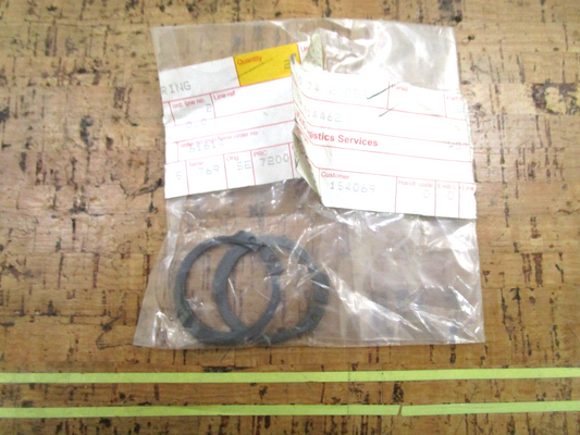 *NEW OEM* (LOT OF 2) 0750 Volvo Penta SNAP RING 914462