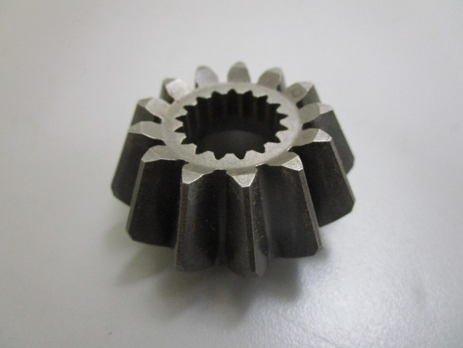 *NEW OEM* 0820 Mercury Quicksilver Pinion Gear 43-53981