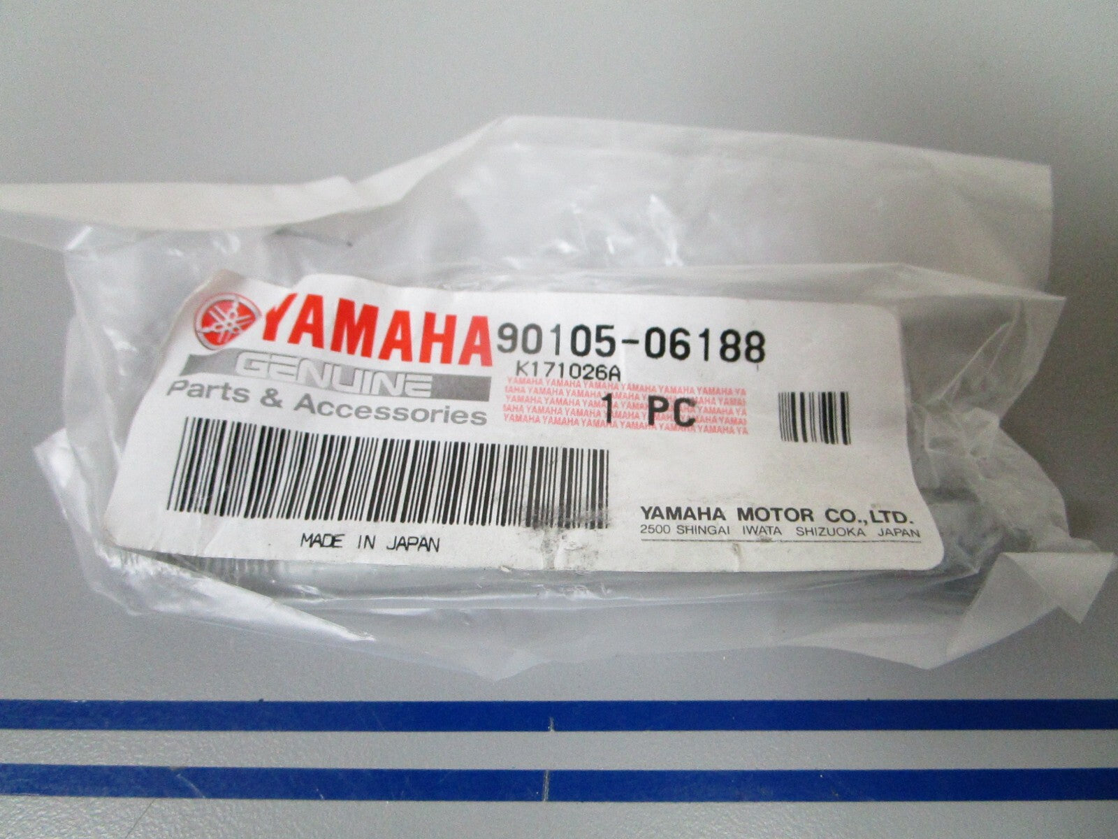 *NEW OEM* 0810 Yamaha Bolt 90105-06188