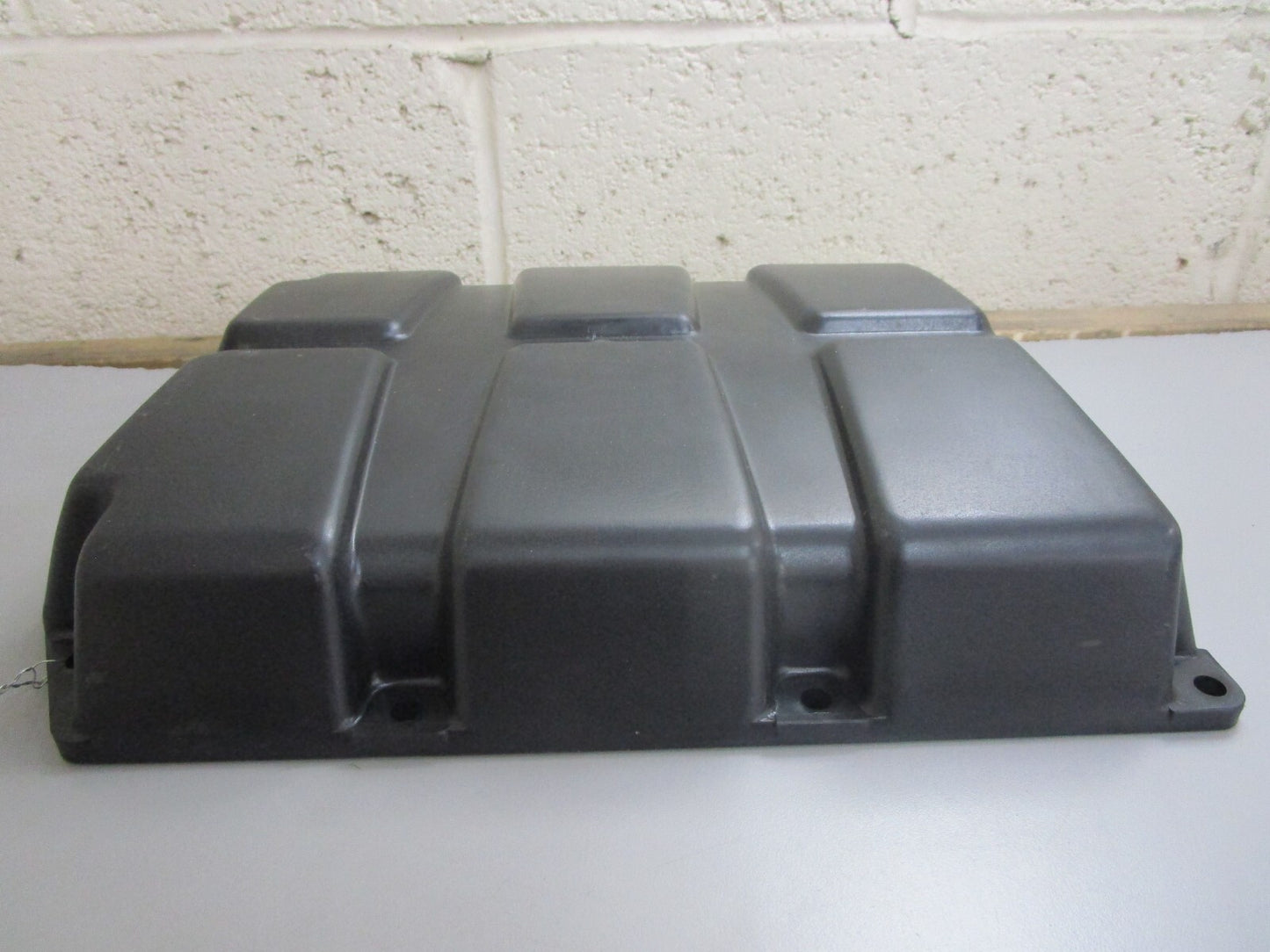 *NEW OEM* 0820 OMC Johnson Evinrude Air Silencer Cover 320930 0320930