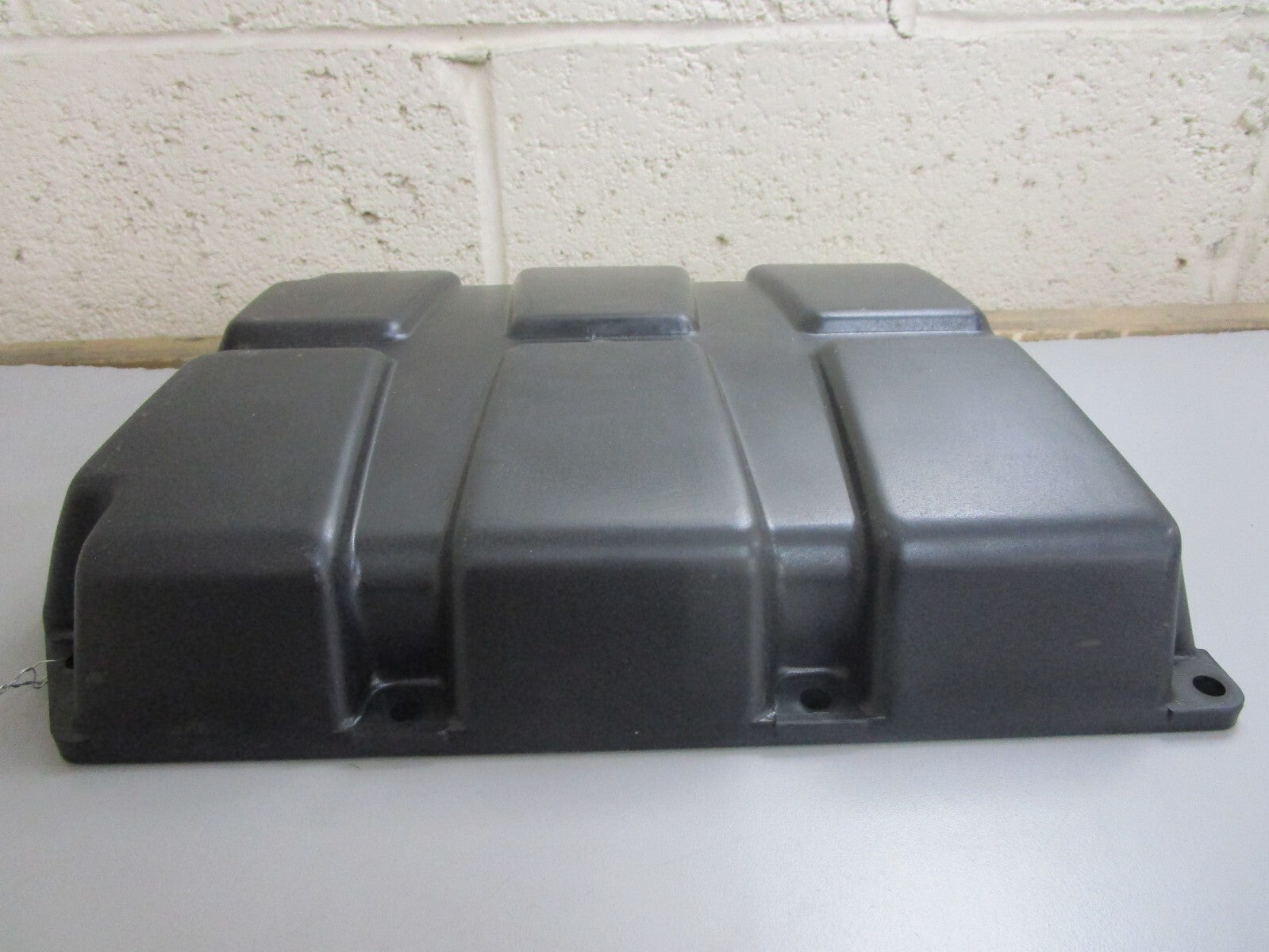 *NEW OEM* 0820 OMC Johnson Evinrude Air Silencer Cover 320930 0320930