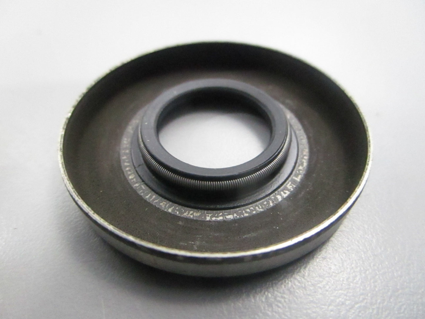 NEW OEM 26-814669 Mercury Quicksilver Seal 0810