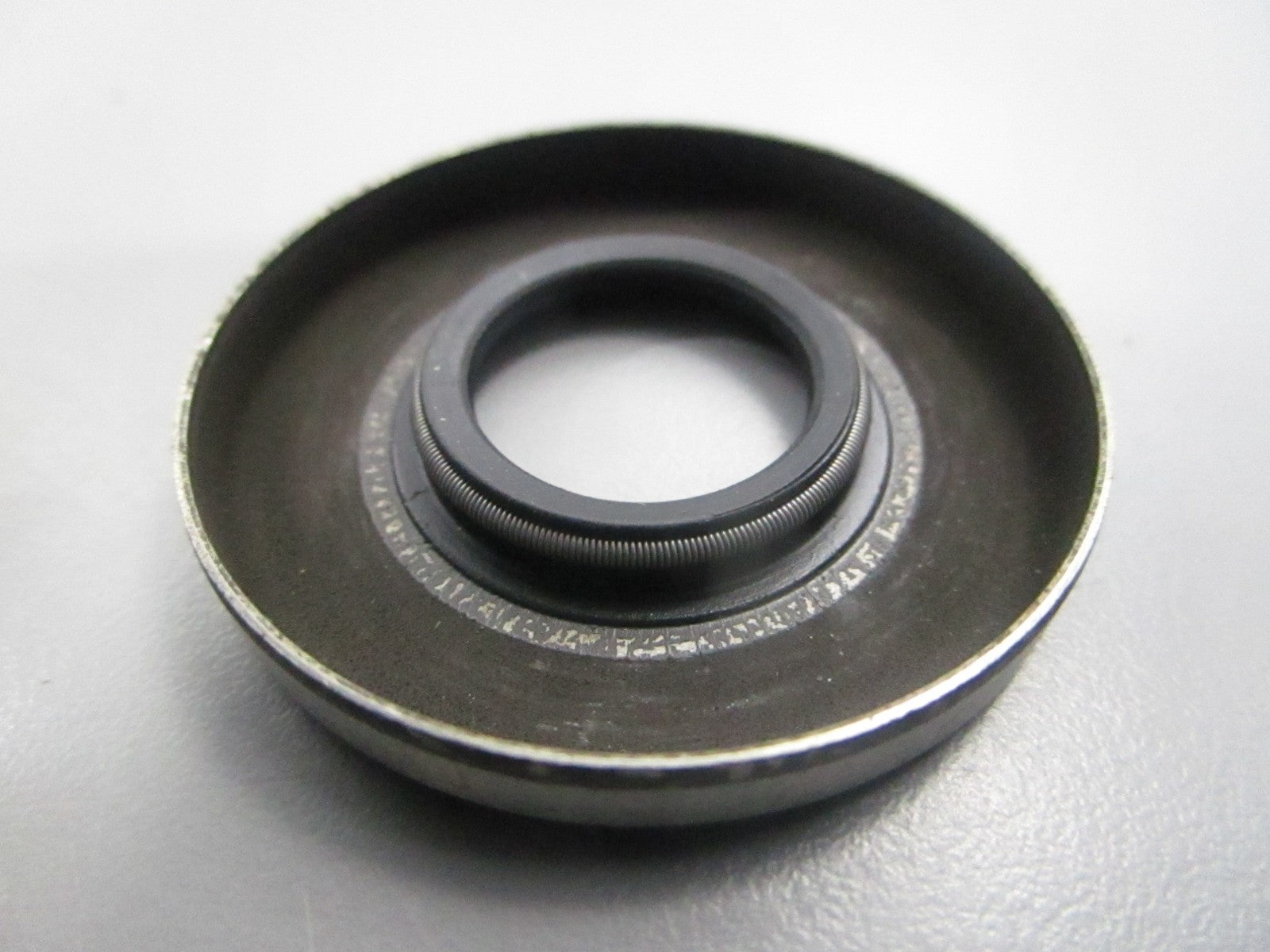 NEW OEM 26-814669 Mercury Quicksilver Seal 0810