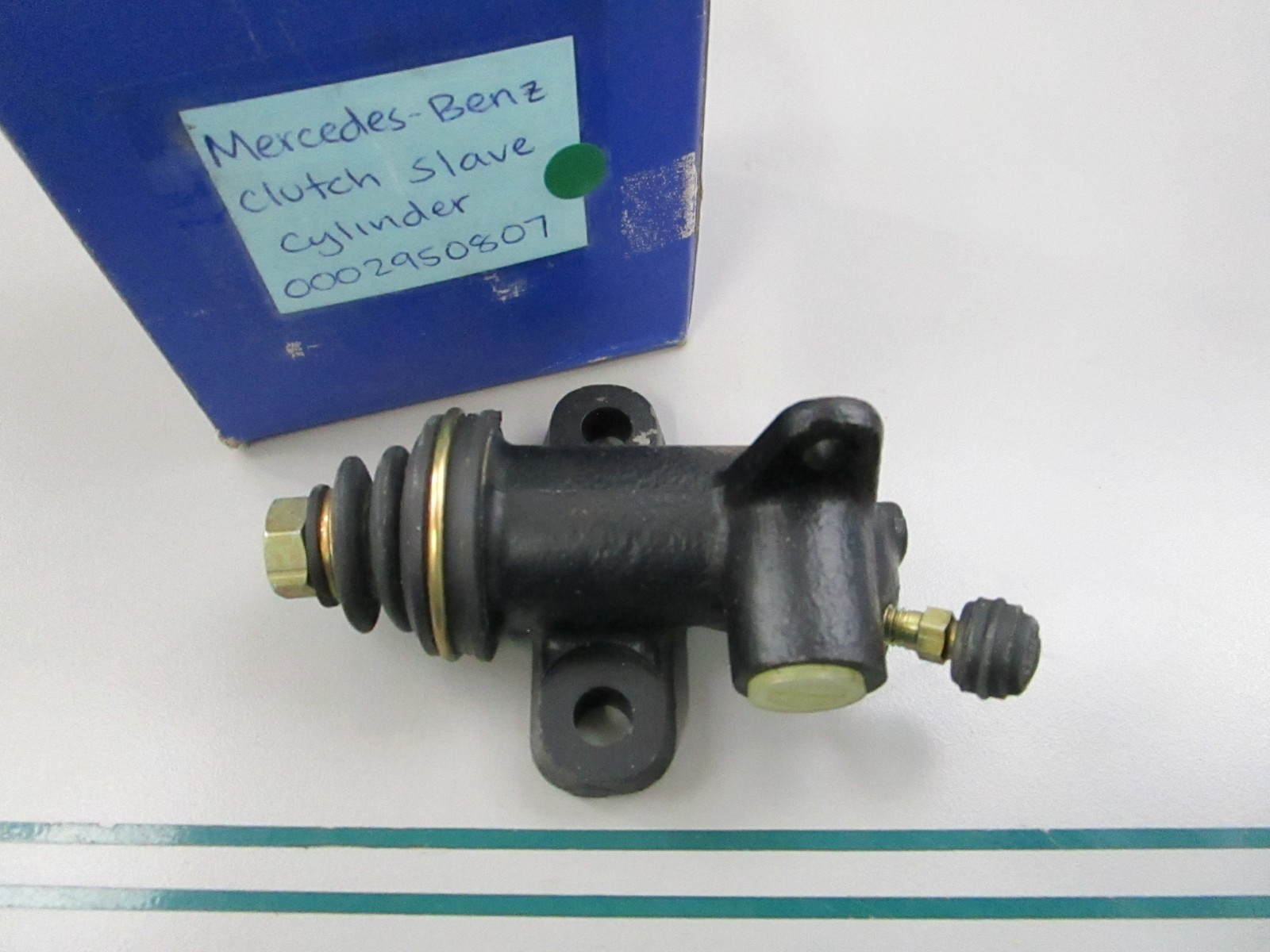 NEW OEM 0002950807 Mercedes-Benz Clutch Slave Cylinder 0810