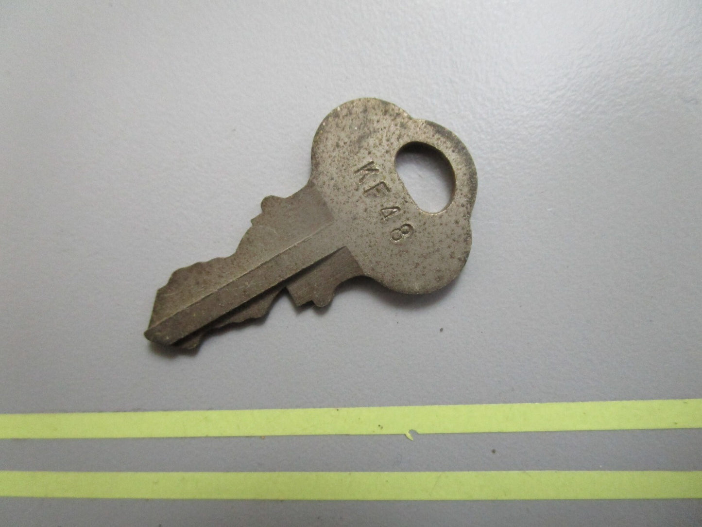 *NEW OEM* 0810 OMC Johnson Evinrude Ignition Key KF48 501563 0501563