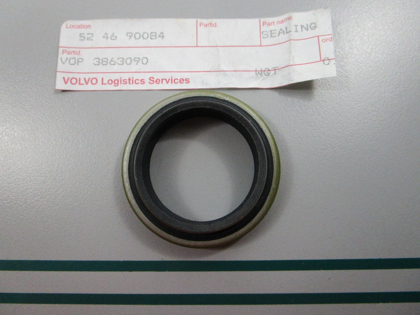 NEW OEM 3863090 Volvo Penta Oil Seal 0810