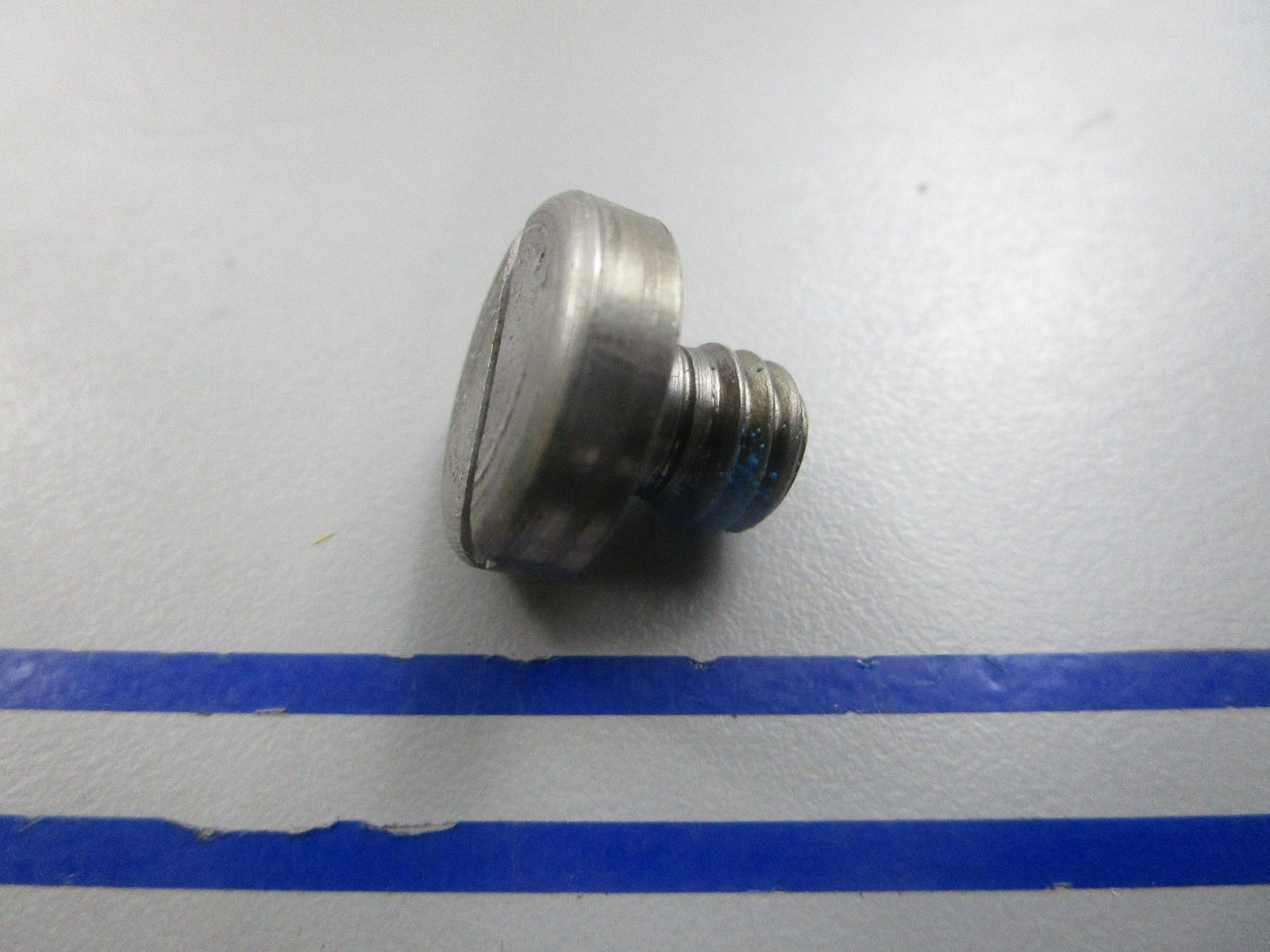 NEW OEM 912349 0912349 OMC Johnson Evinrude Plug 0810