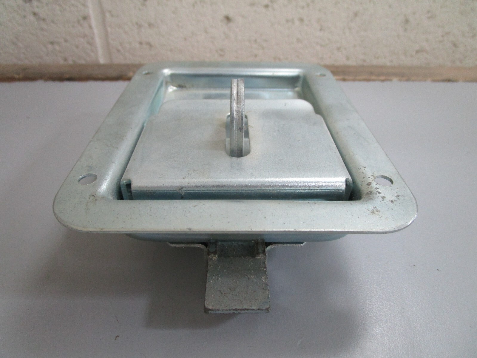 *NEW OEM* 0820 Generac Latch Paddle 15123