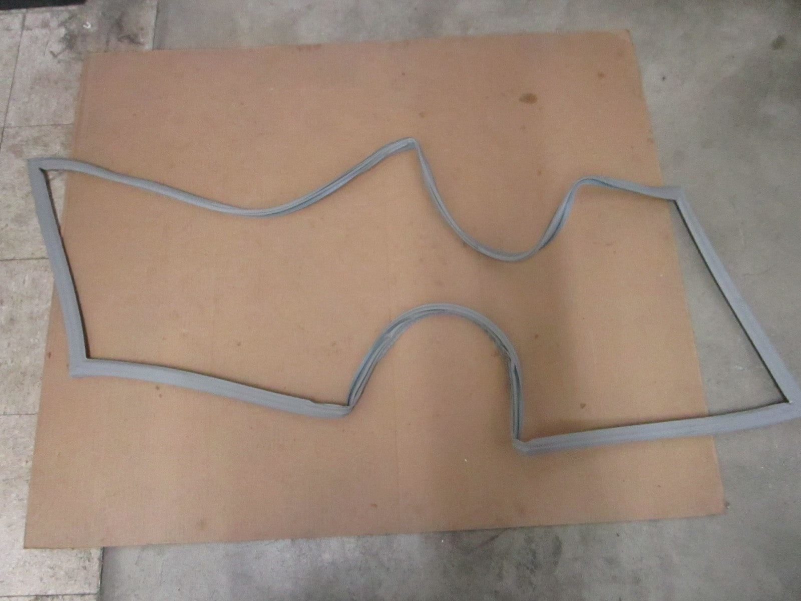 Whirlpool NEW OEM Refrigerator Door Gasket W10355588 Genuine Factory Part 0820
