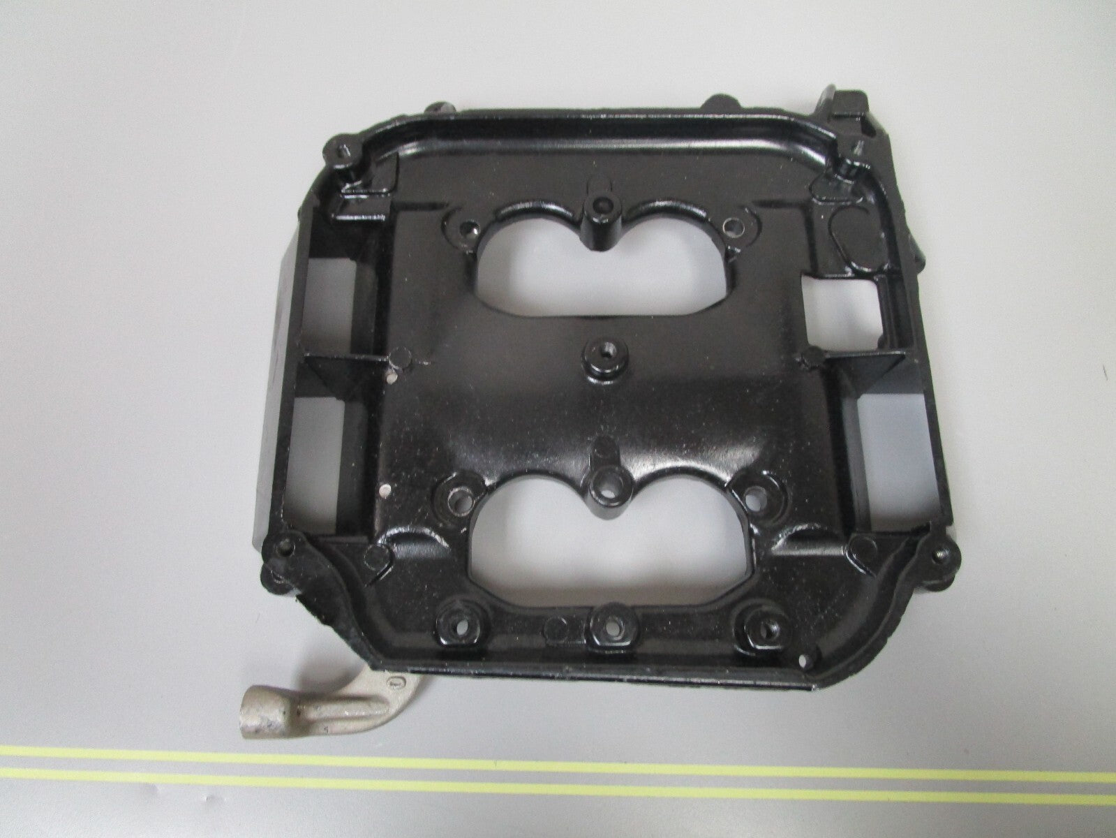 *NEW OEM* 0720 OMC Johnson Evinrude 65 80 88 90 100 110 112 140 hp Air Silencer