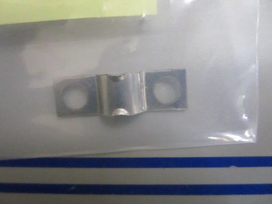 *NEW OEM* 0810 OMC Johnson Evinrude Clamp 319067 0319067