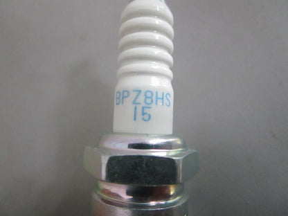 NEW OEM (LOT OF 8) BPZ8HS-15 NGK Spark Plug 0820