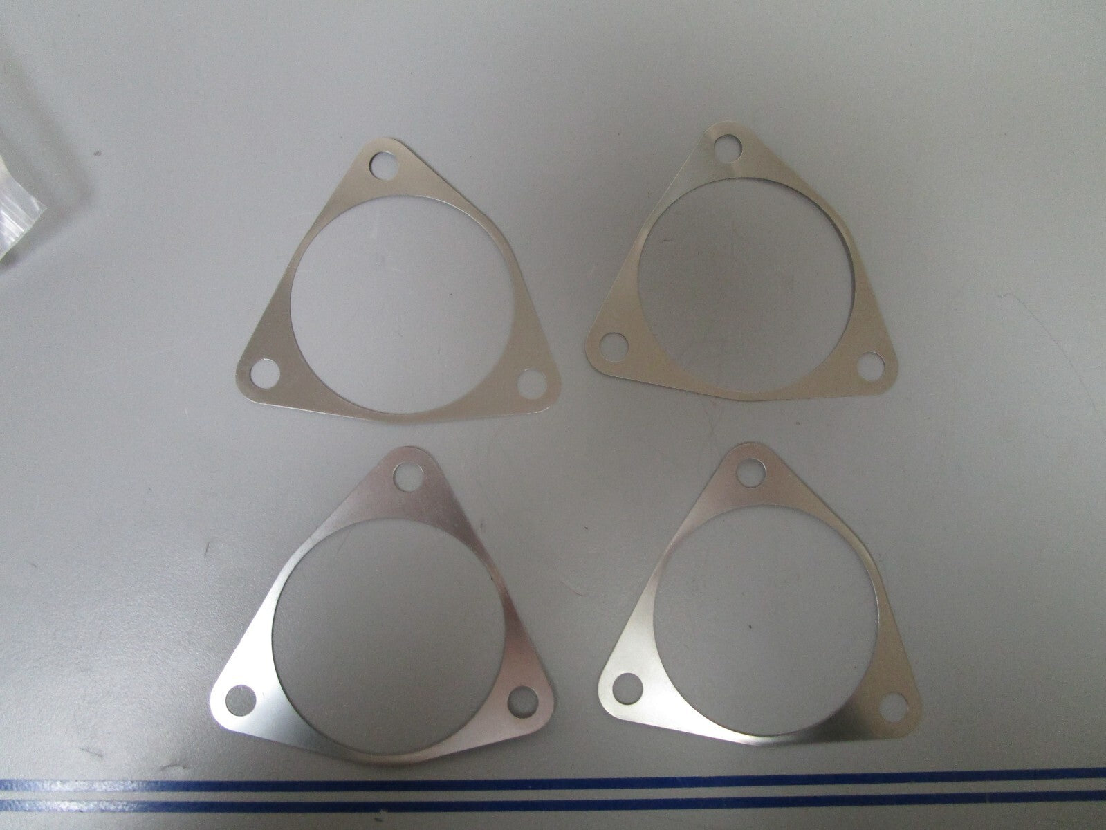 *NEW OEM* (LOT OF 4) 0720 OMC Johnson Evinrude .007 Shim 908007 0908007