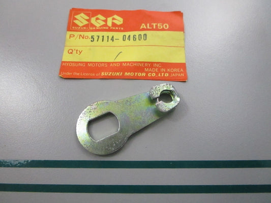 NEW OEM 57114-04600 Suzuki Throttle Lever Arm 0810