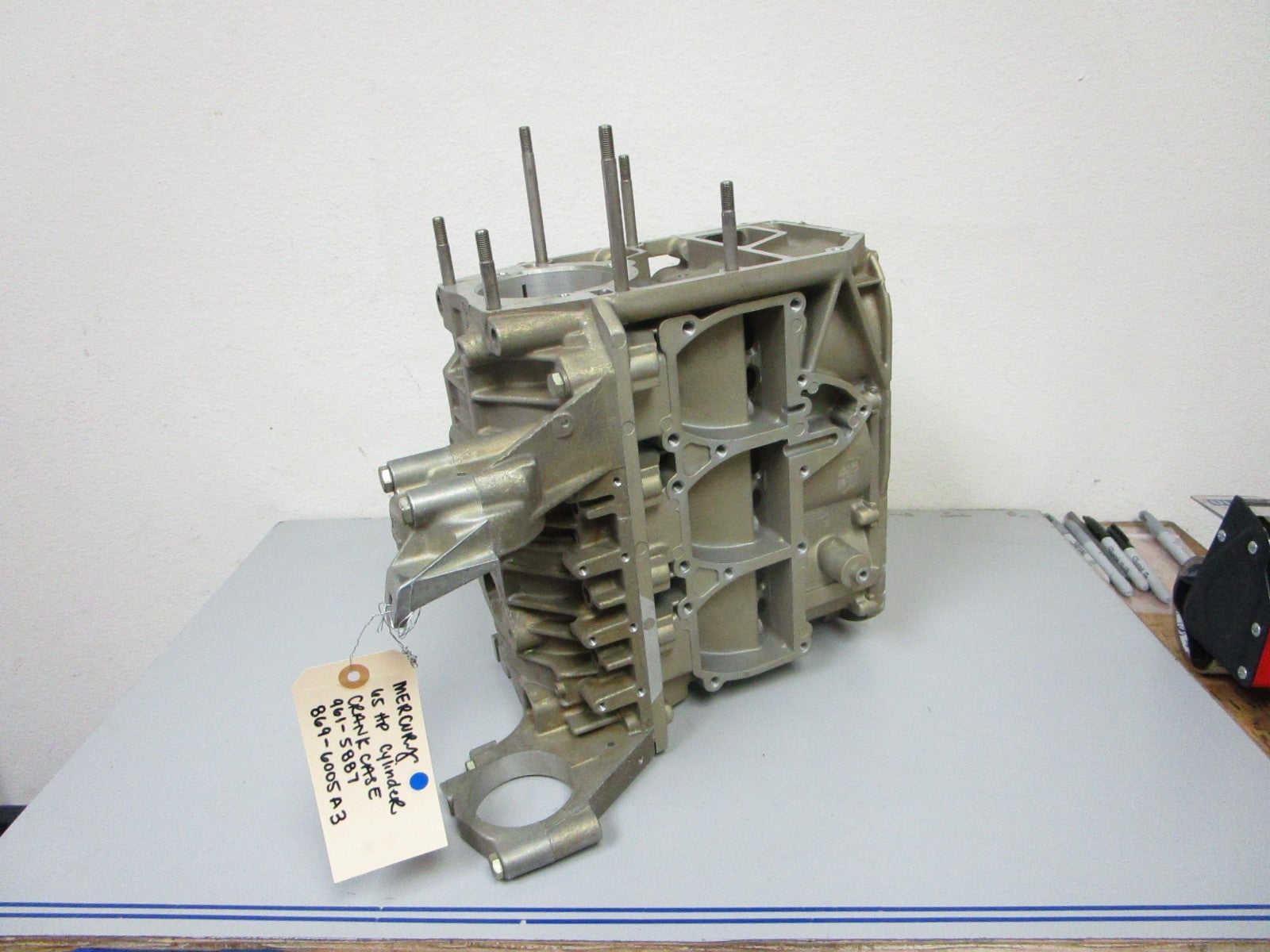*NEW OEM* 0720 Mercury 65hp Cylinder Crankcase 961-5887 869-6005A3