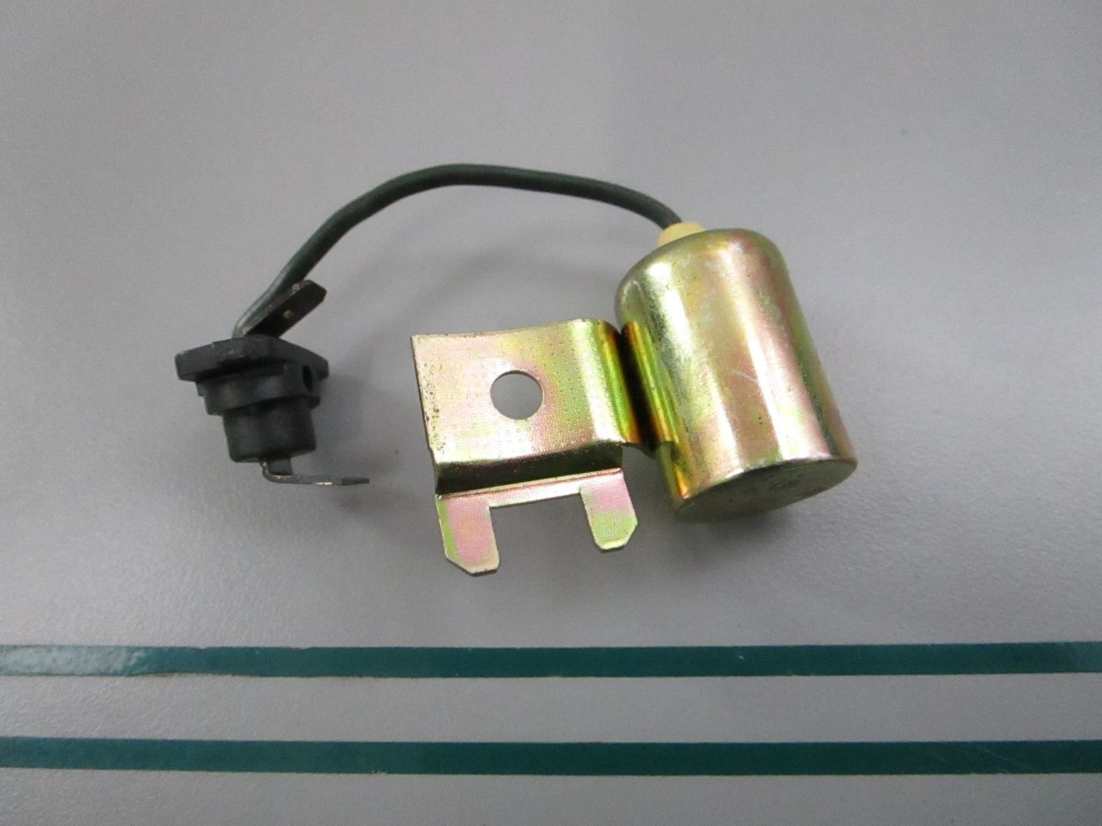 NEW OEM 841262 Volvo Penta Capacitor 0810