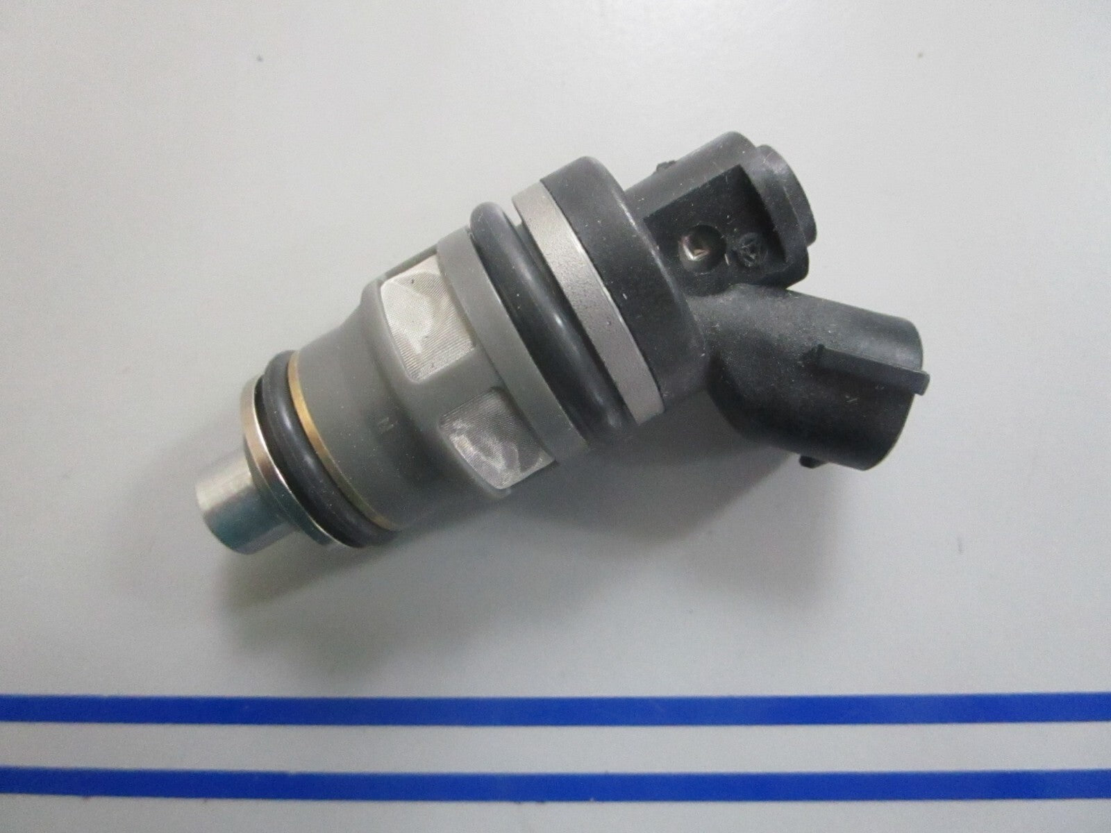 *NEW OEM* 0820 Suzuki Fuel Injector 15710-94900
