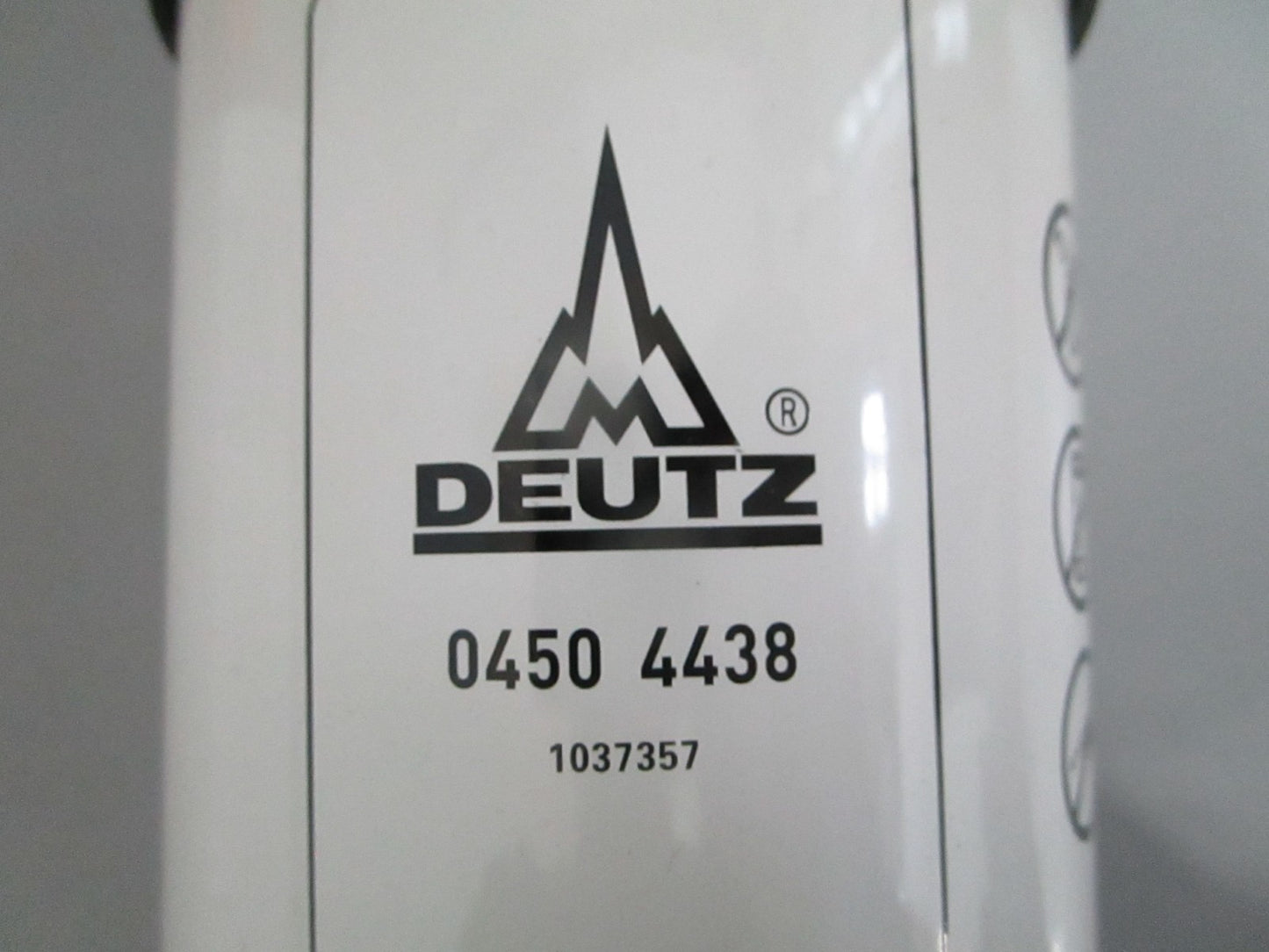 NEW OEM 0450-4438 Deutz Fuel Filter 0820