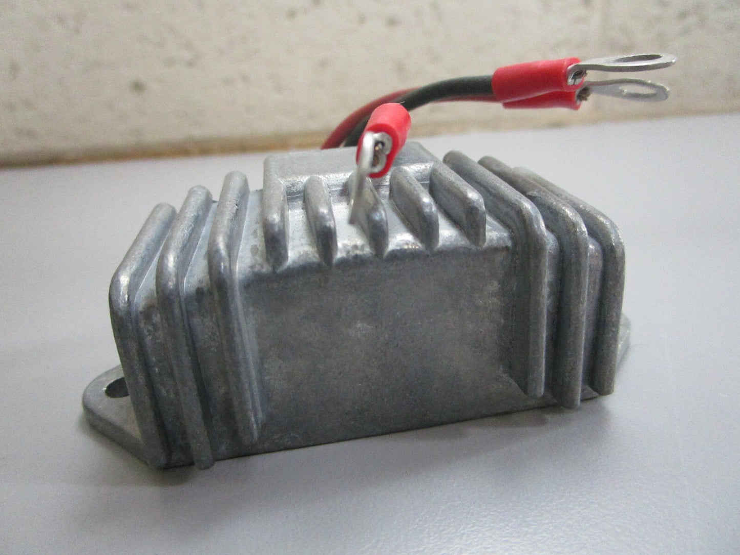 *NEW* 0820 SMI Voltage Regulator 94116 Replaces: 841688
