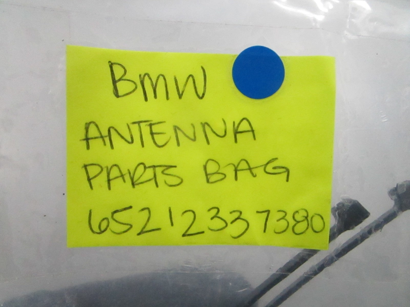 *NEW OEM* 0810 BMW Antenna Parts Bag 65212337380