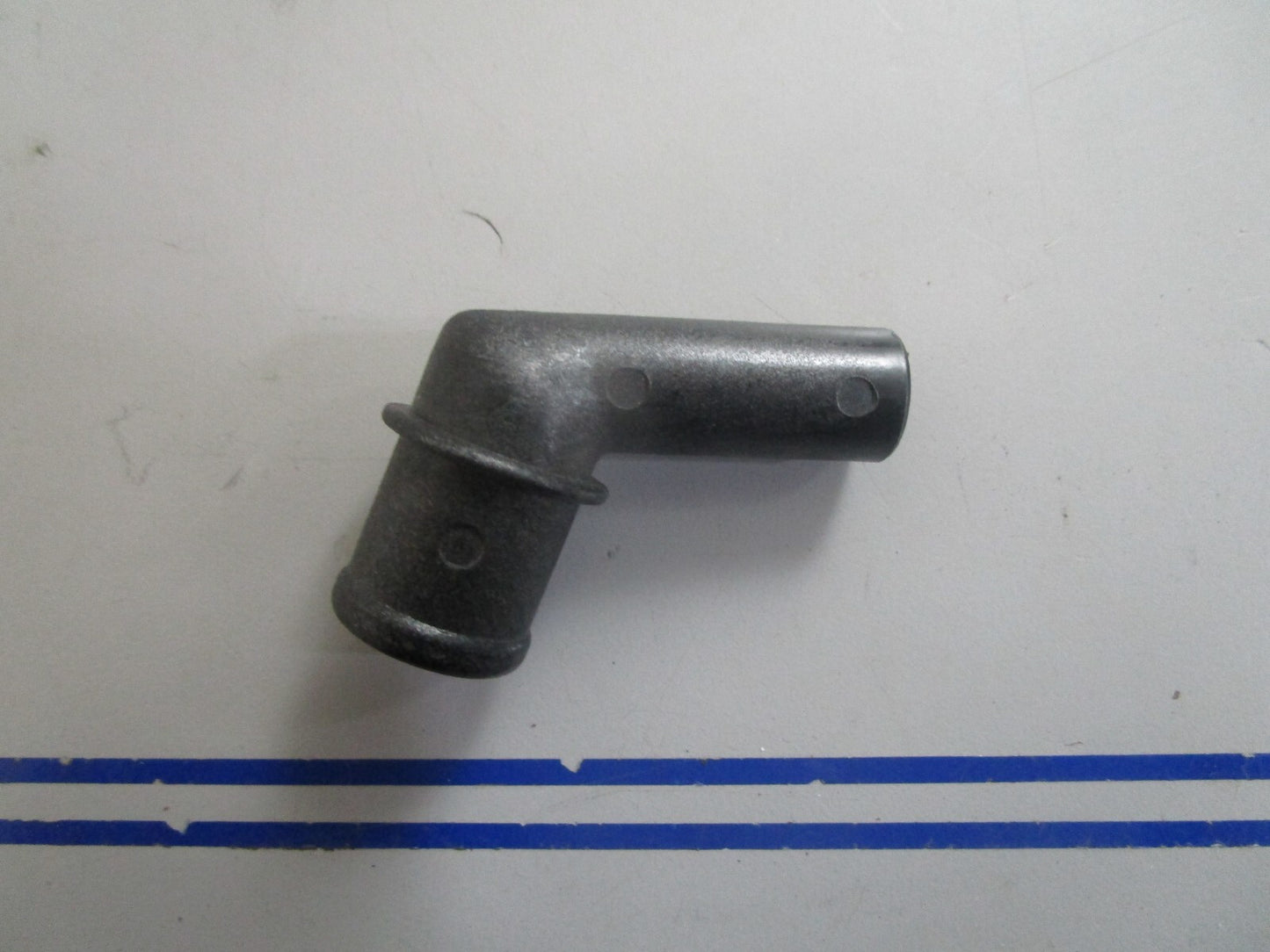 *NEW OEM* 0810 Volvo Penta Hose Attachment 855902