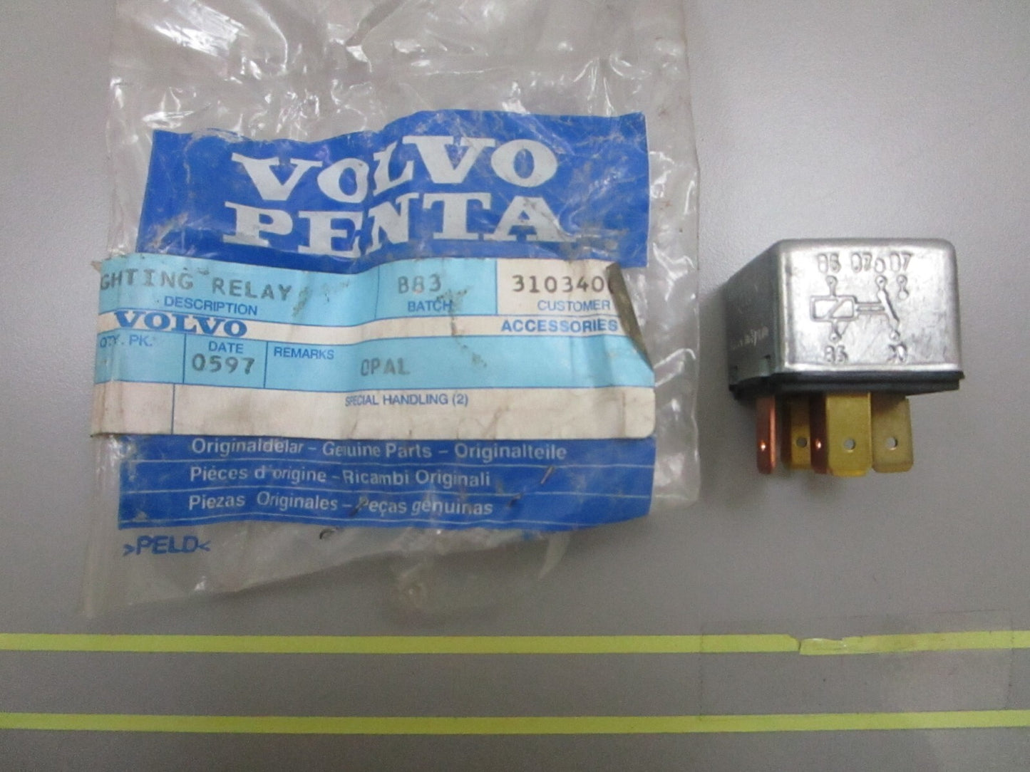 *NEW OEM* 0810 Volvo Penta Relay 1504951