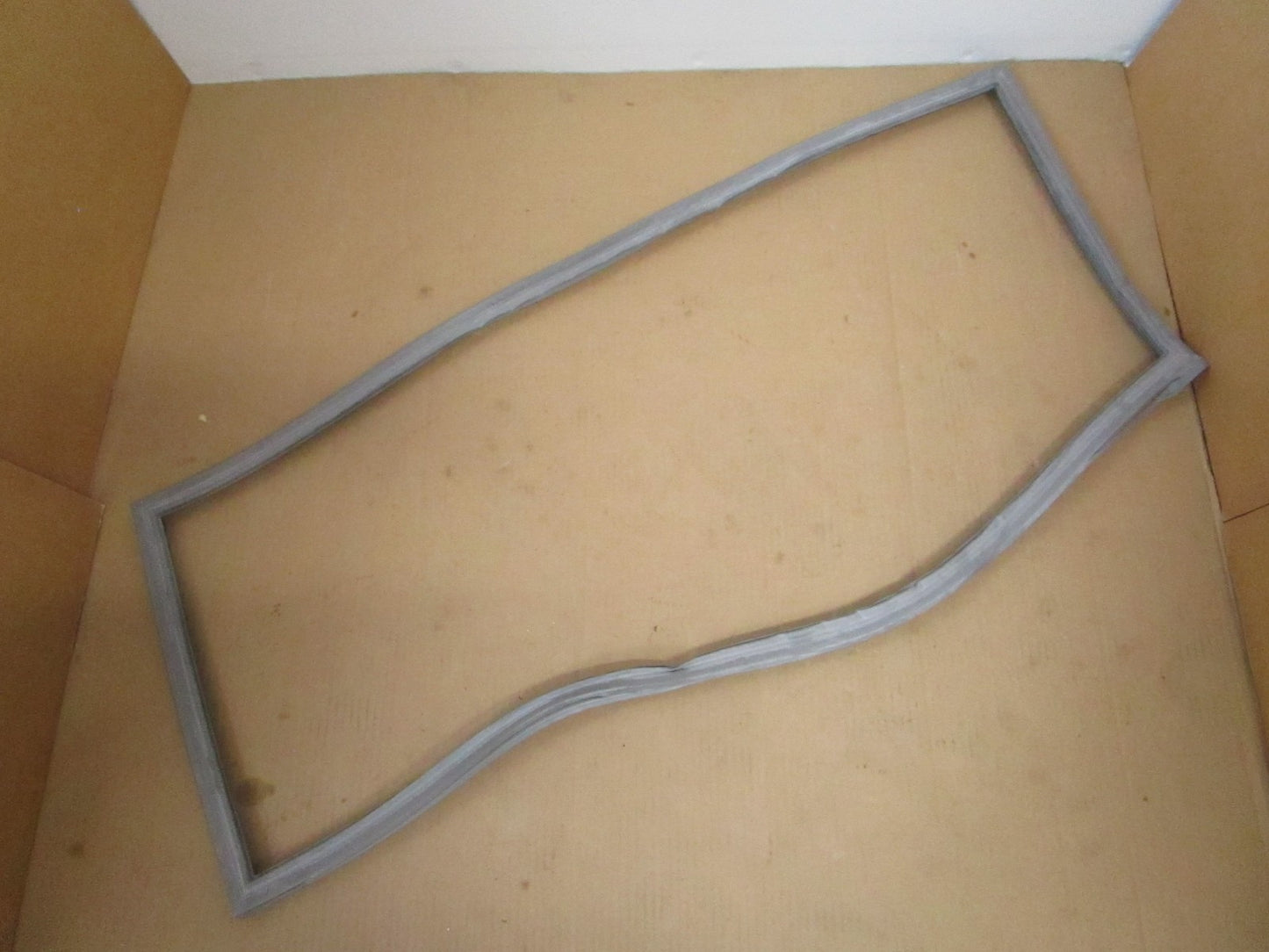 NEW OEM W10917313 Whirlpool Refrigerator Door Gasket 0810