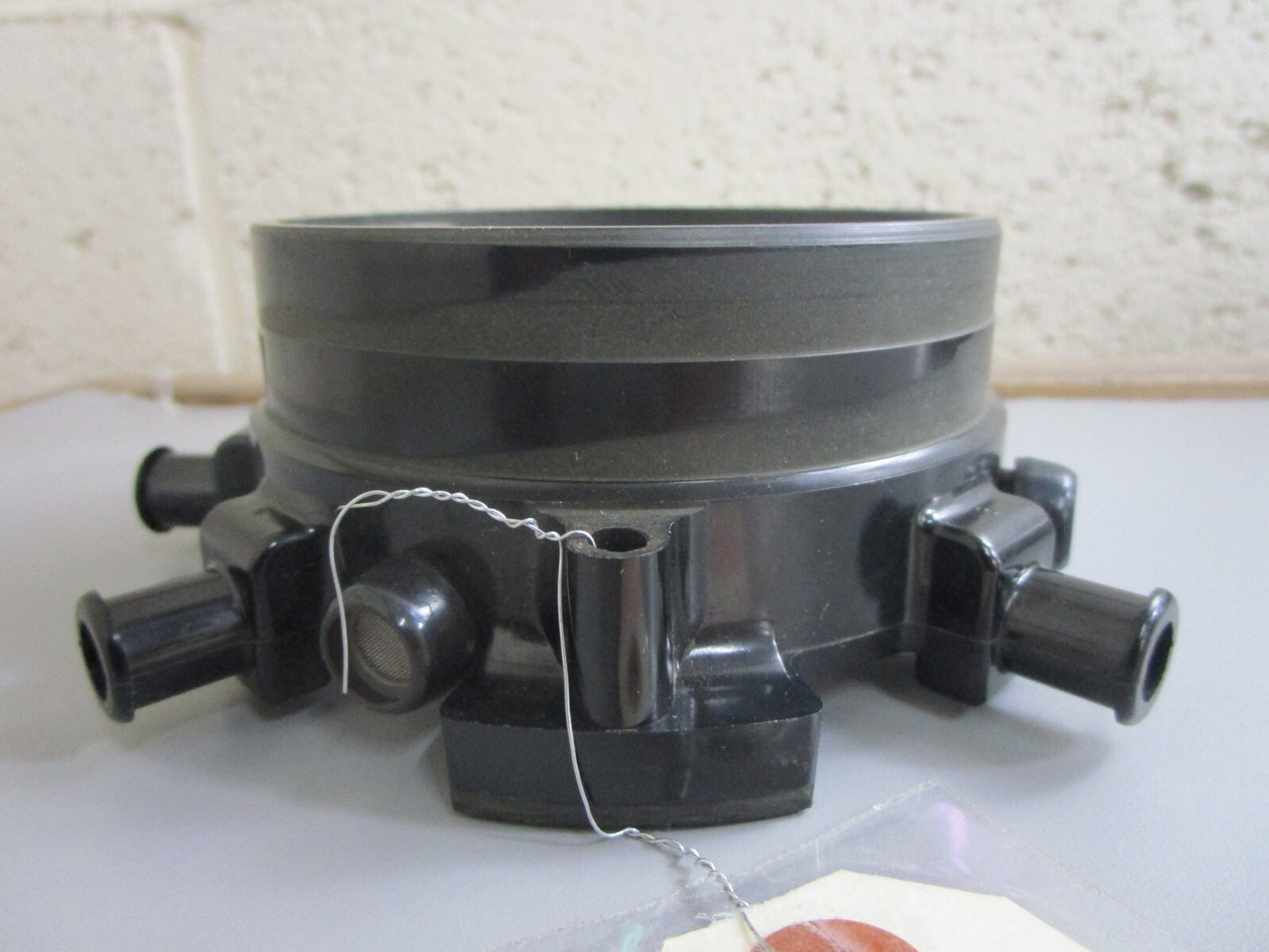 *NEW OEM* 0820 OMC Johnson Evinrude Distributor Cap 382427 0382427