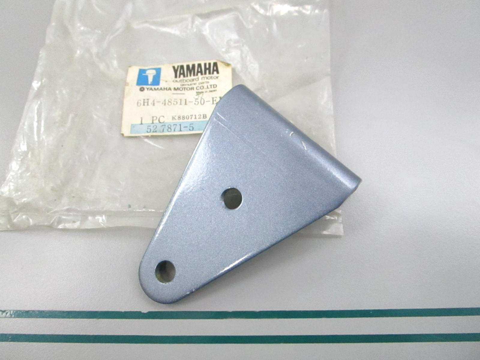 NEW OEM 6H4-48511-50-EK Yamaha Steering Hook 0810