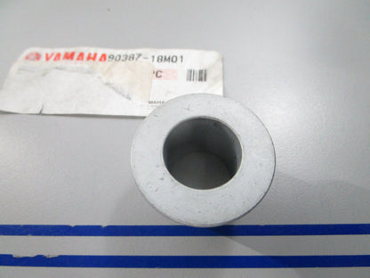 *NEW OEM* 0810 Yamaha Collar 90387-18M01-00