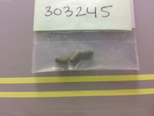 *NEW OEM* (LOT OF 3) 0810 OMC Johnson Evinrude Screw 303245 0303245